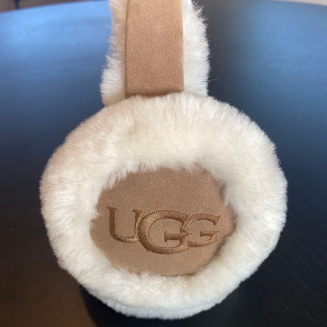 UGG アイボリー ファー耳あて【未使用に近い】
