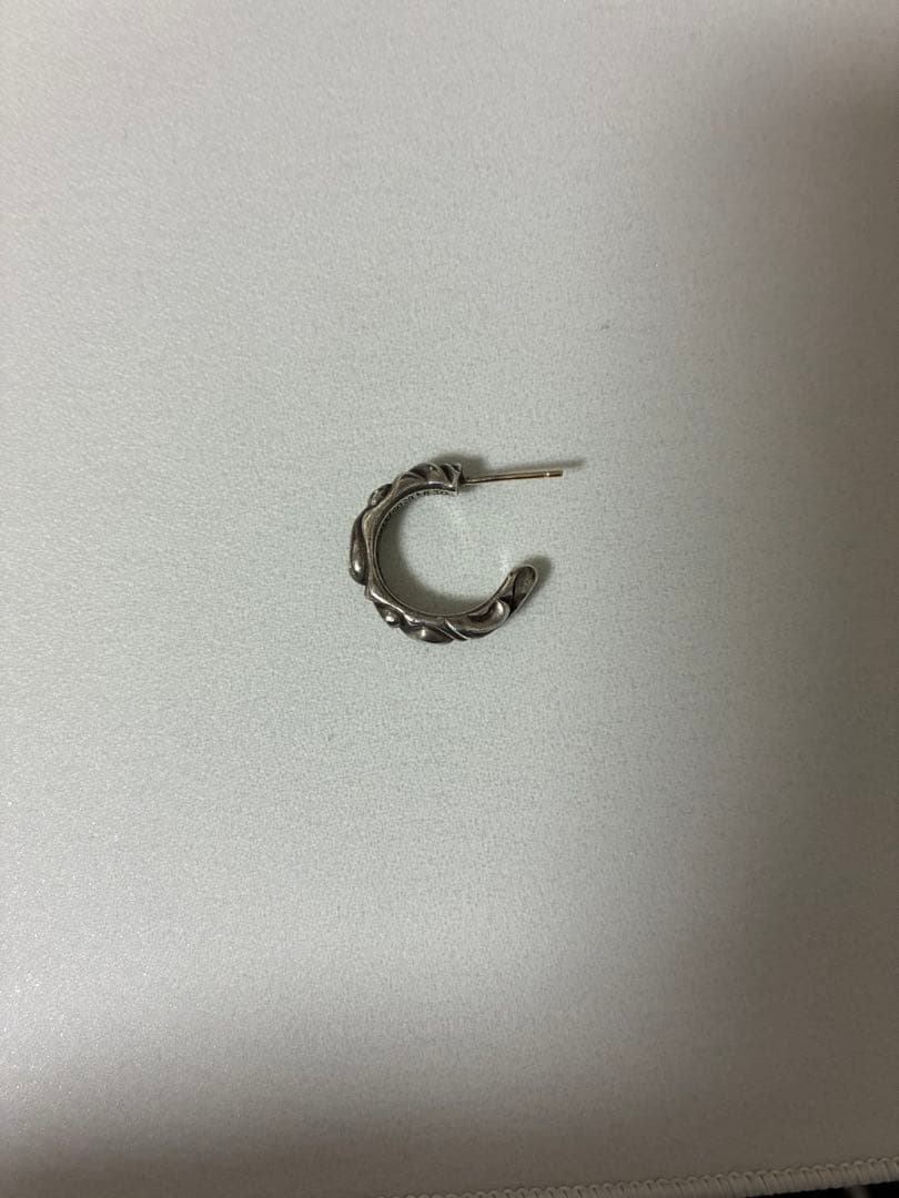 美品　クロムハーツ　スクロールピアス