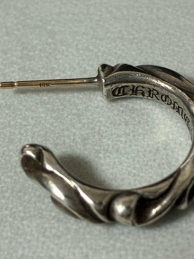 美品　クロムハーツ　スクロールピアス