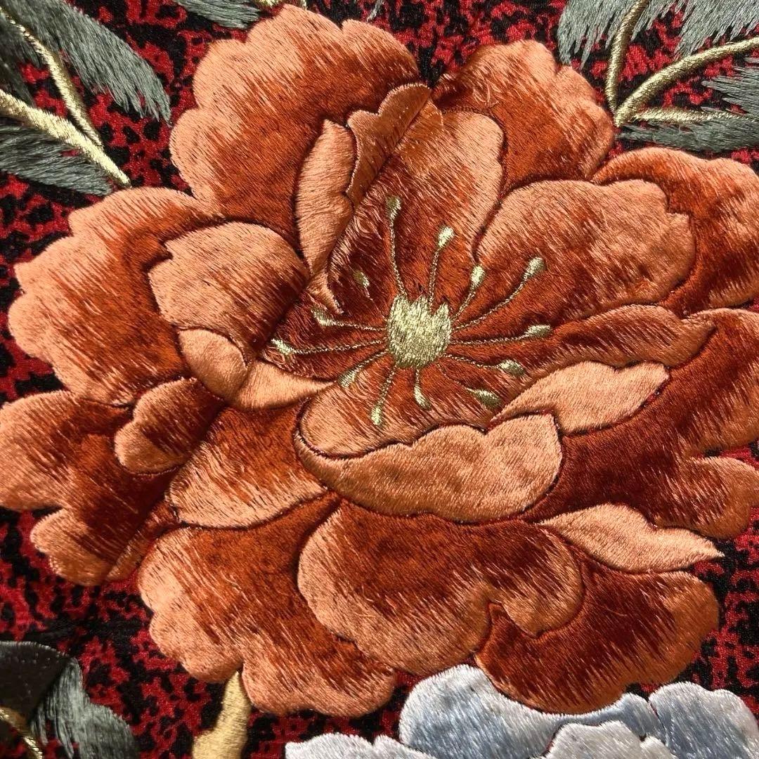 絞り　刺繍　金彩　花模様　鹿の子　振袖　着物　013a p