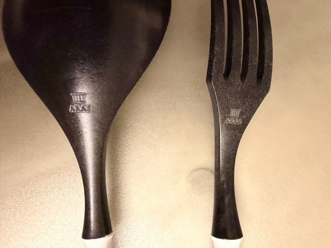 【美品】早い者勝ち！黒青ARAS大皿ウェーブ 斜め小鉢 カトラリー 2人用 ペア