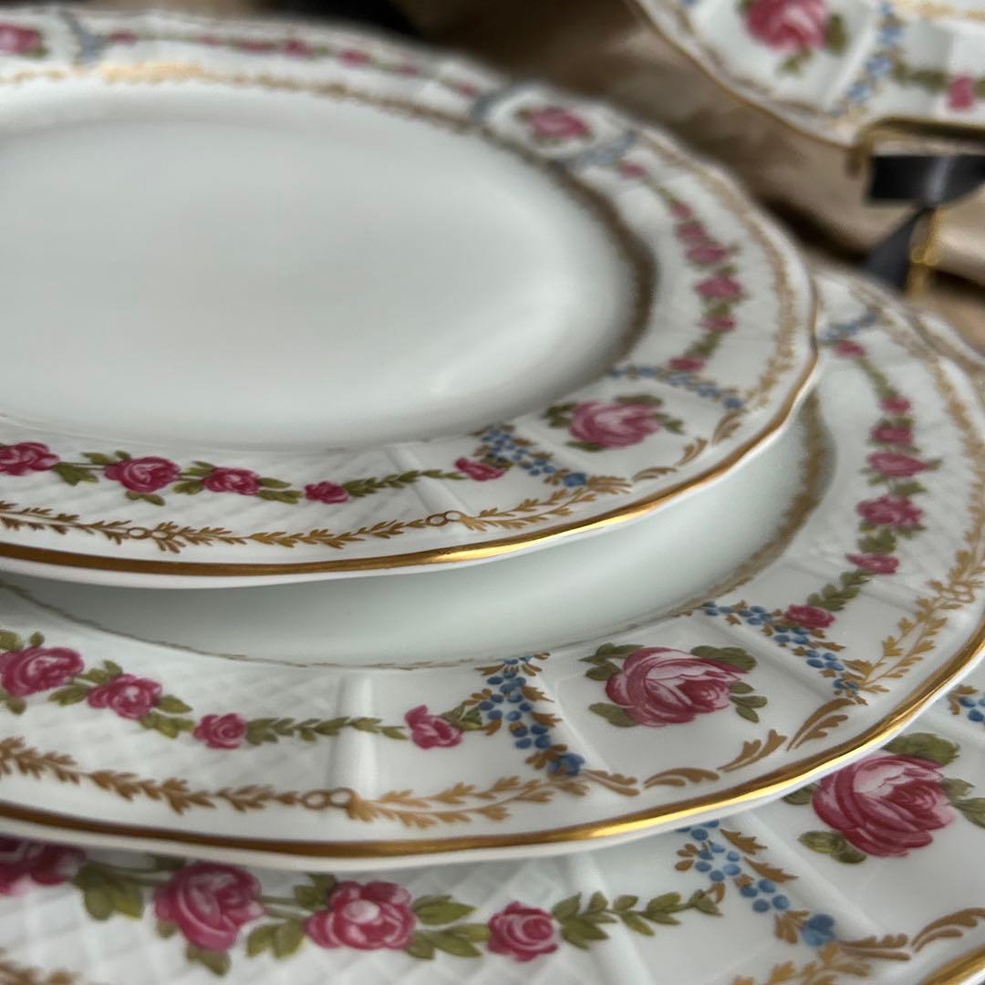 フランス製　Limoges ROSE DE LIMOGESディナープレート ペア