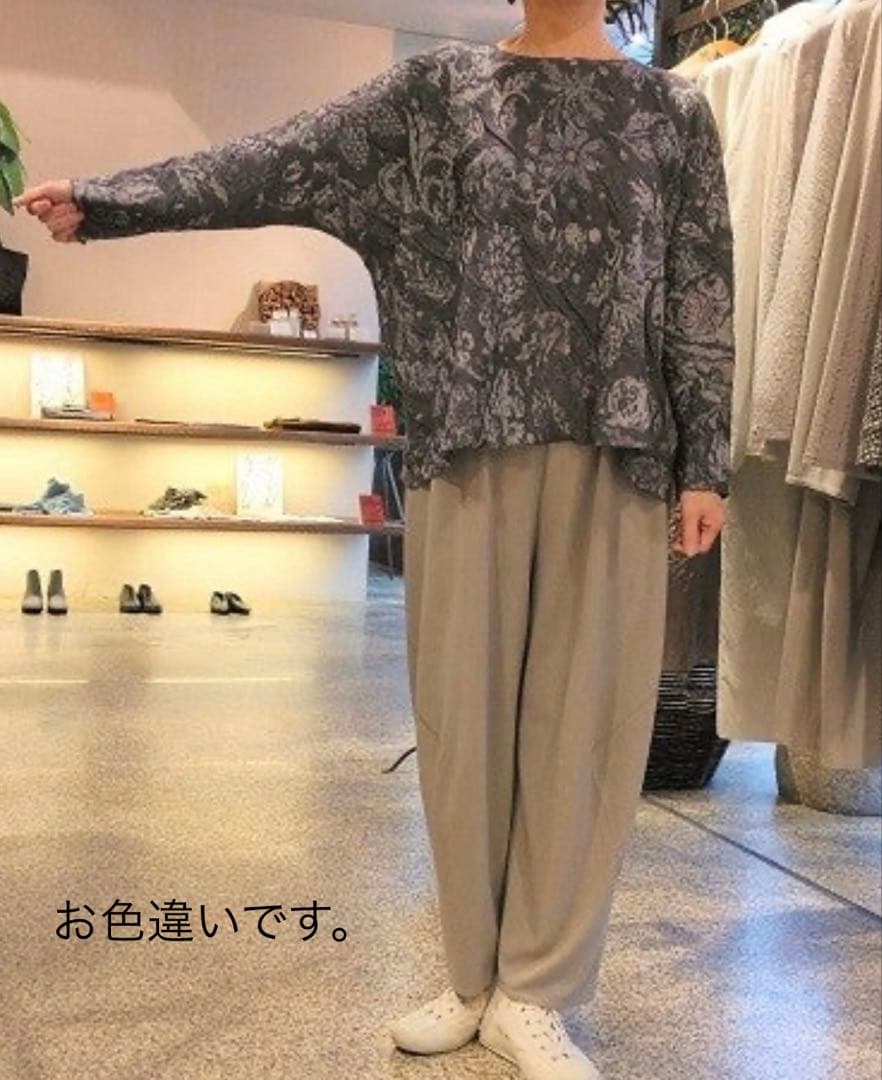 ヨーガンレール　2024ざくろのプルオーバー