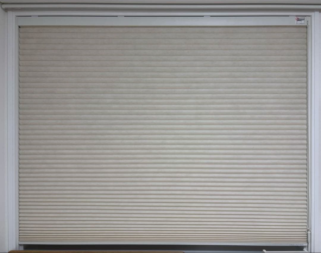 一条工務店　ハニカムシェード