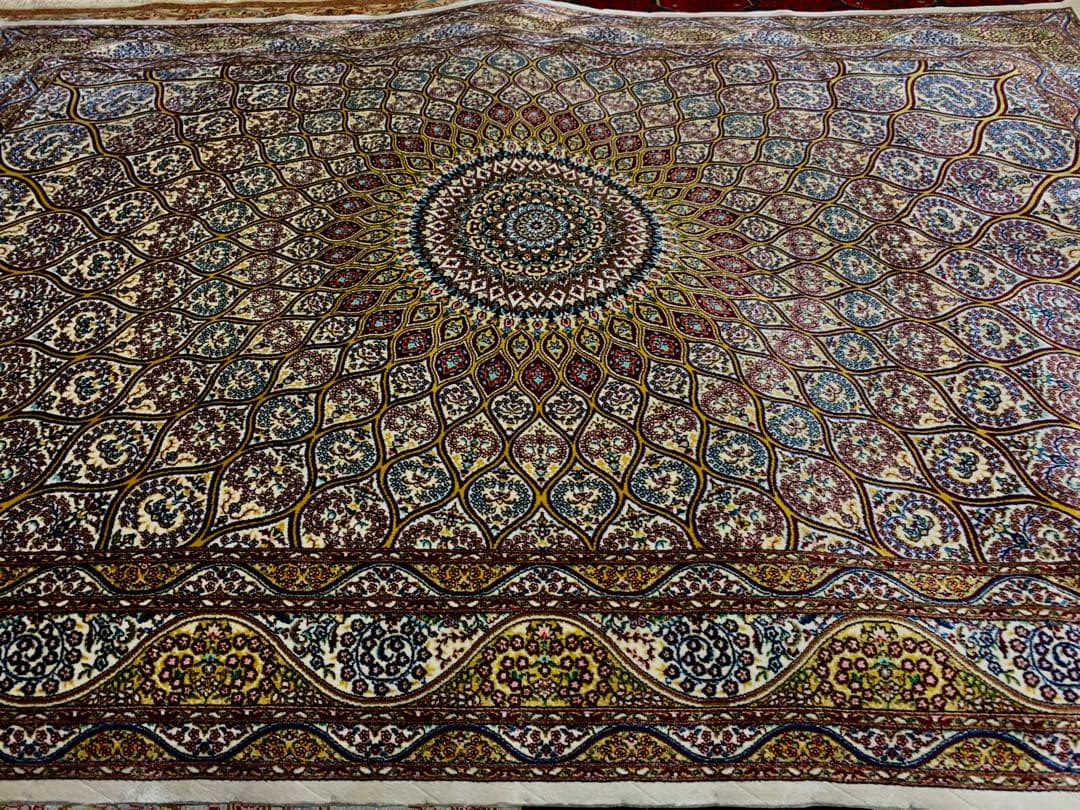 ペルシャ絨毯、イラン、クムシルク絨毯/サイズ: 100x150cm..ir5m。