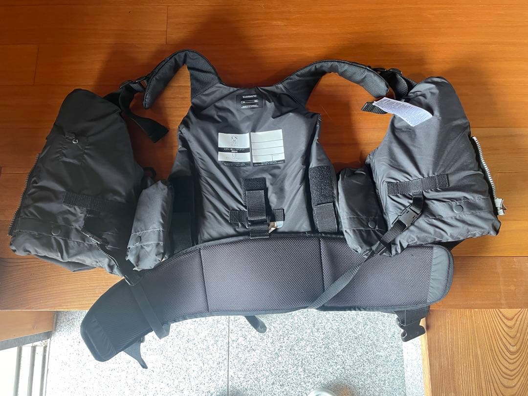 シマノ フローティングベストVF-025U