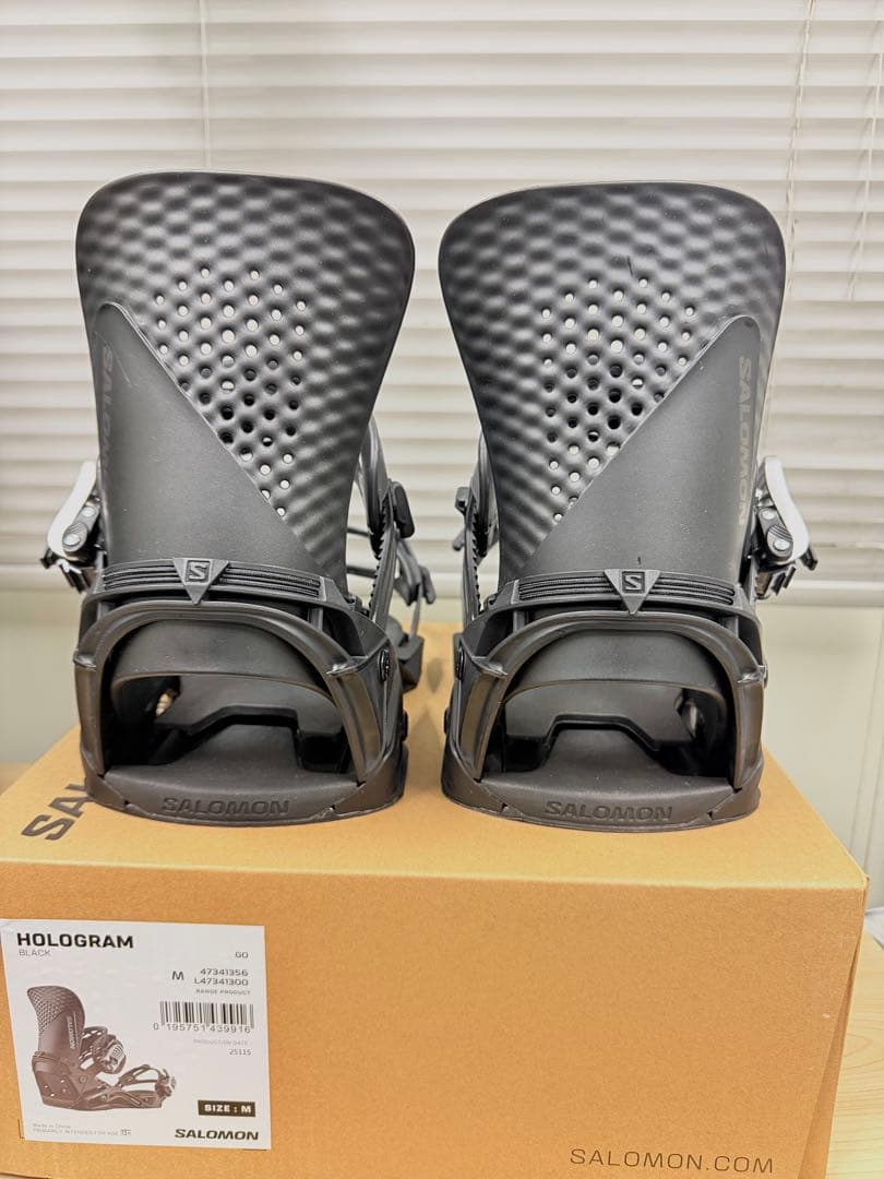 スノーボード SALOMON HOLOGRAM M SIZE 25/25