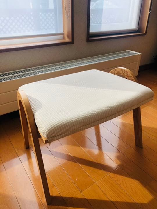 【カンディハウス／ストライプシリーズ】オットマン｜補助テーブルとしても◎