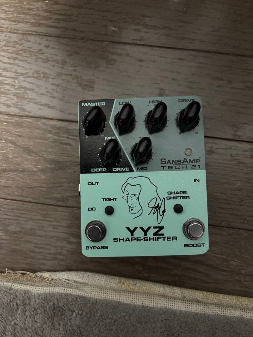 TECH21｜YYZ SHAPE-SHIFTER