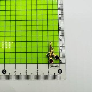 K18　花モチーフ　ルビーサファイヤエメラルドペンダントトップ