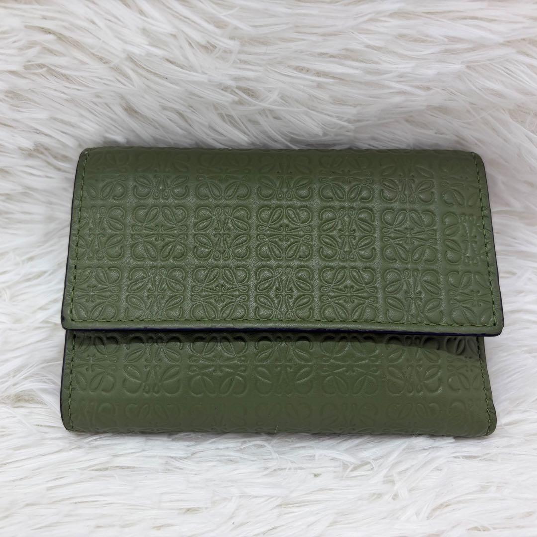 美品✨ロエベ 三つ折り財布 トライフォールド リピートアナグラム カーキ