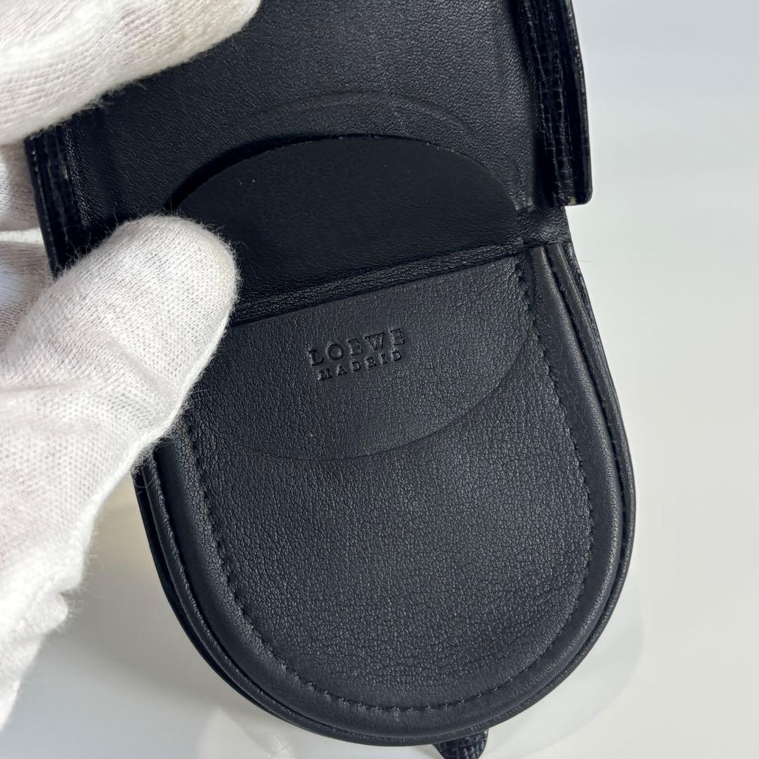 LOEWE ロエベ ケース 小銭入れ 半月型 ハーフムーン エンボスロゴ