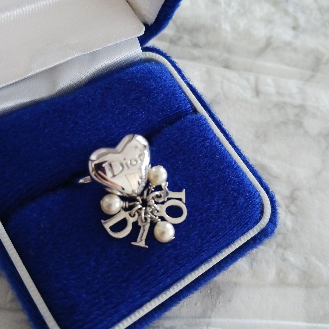 Christian Dior　ハートリング　ロゴチャーム