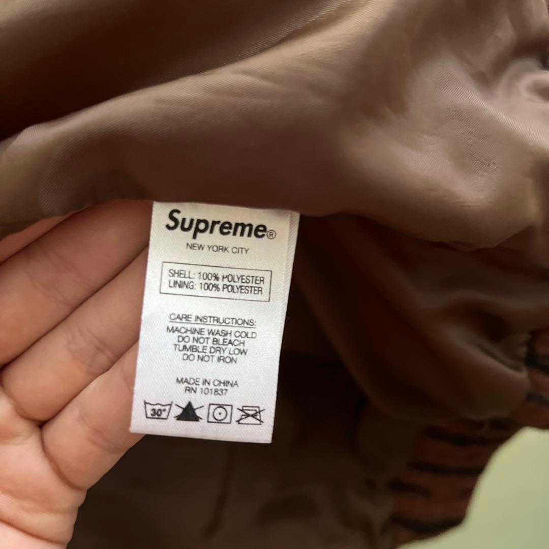 シュプリーム　supreme