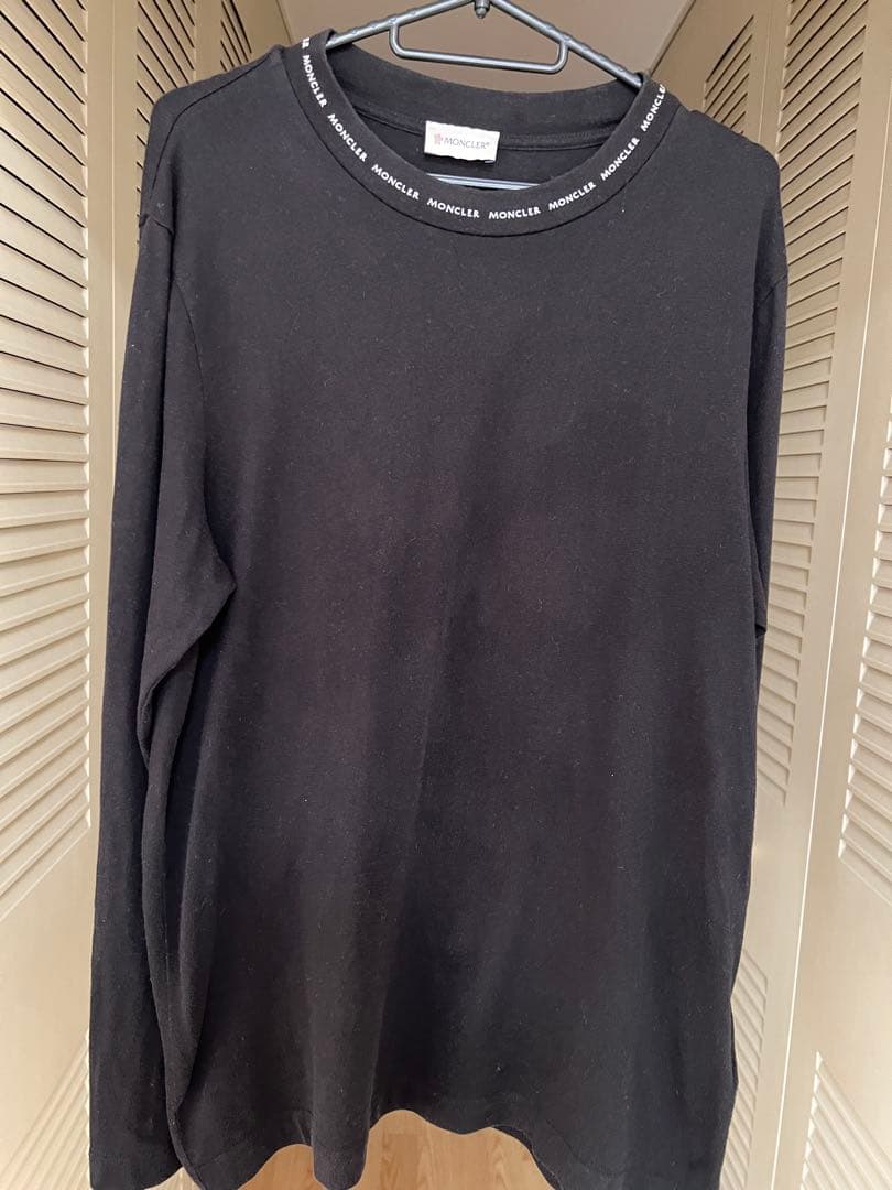 三連休限定格安！シンプル！美品！MONCLER ブラック 長袖カットソー