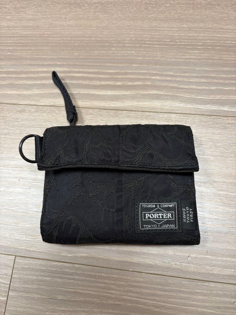 未使用PORTER × KAWS カウズ 即完売財布 黒色 BLACK