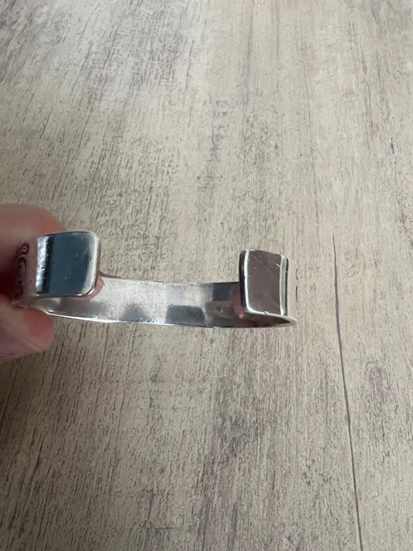 アリゾナフリーダム2ミリダイヤ18kバングル