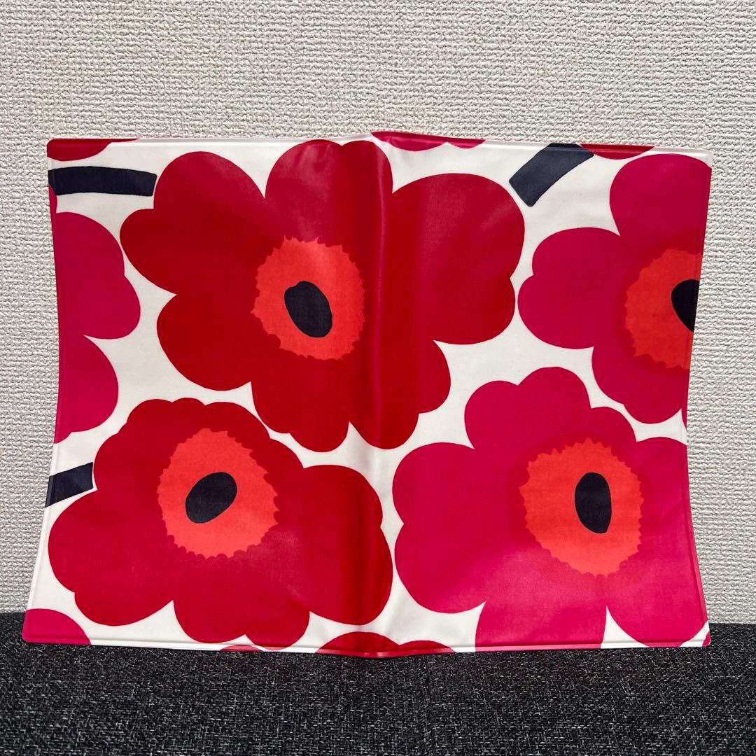 新品marimekko プレースマット ピエニウニッコ 2枚 ランチョマット