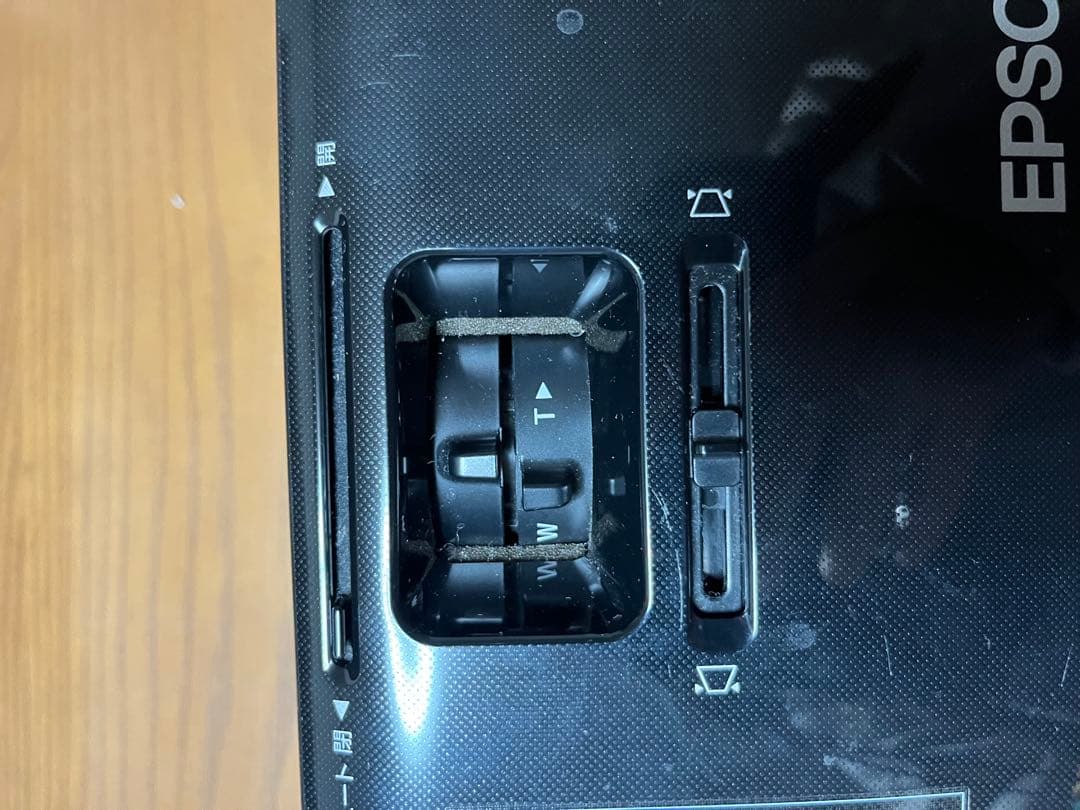 EPSON EH-TW410 プロジェクター本体　カバンケース　ケーブル