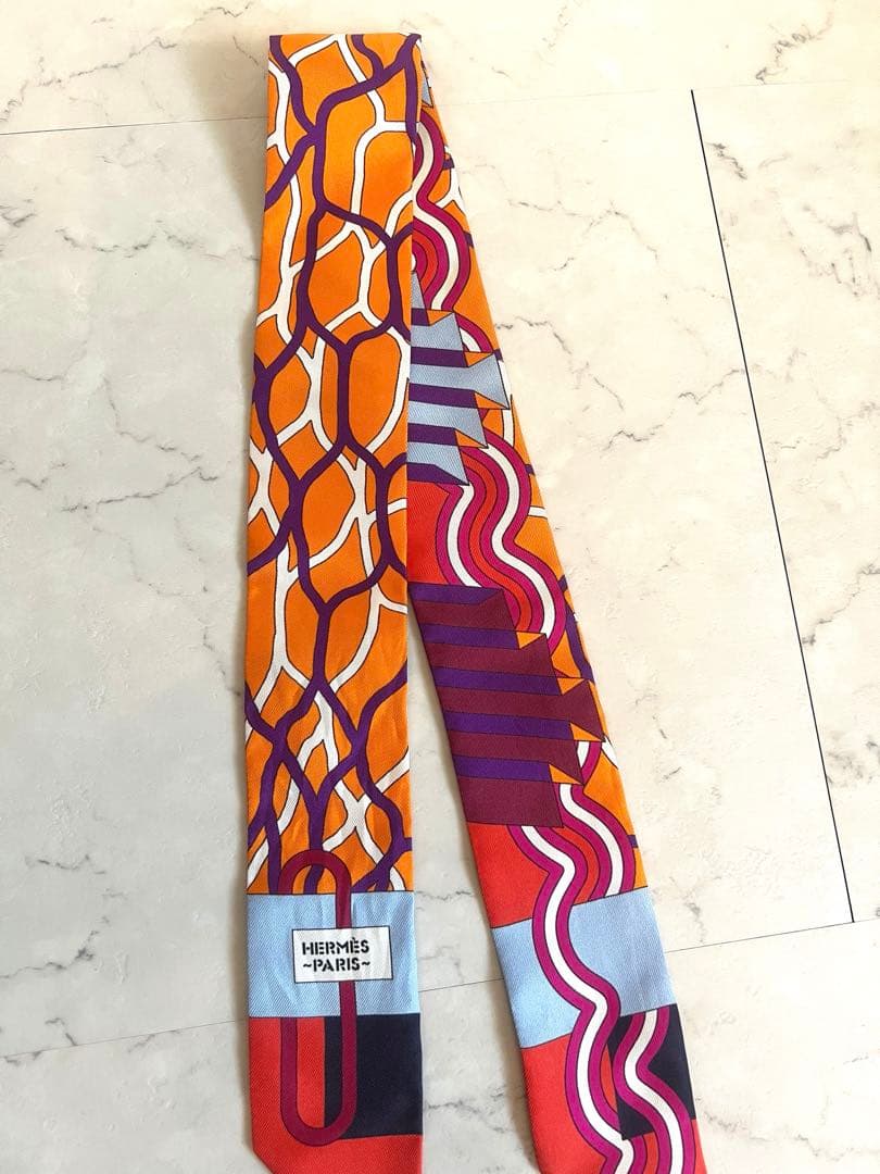 【HERMES】 エルメス 　ツイリー　シルクスカーフ