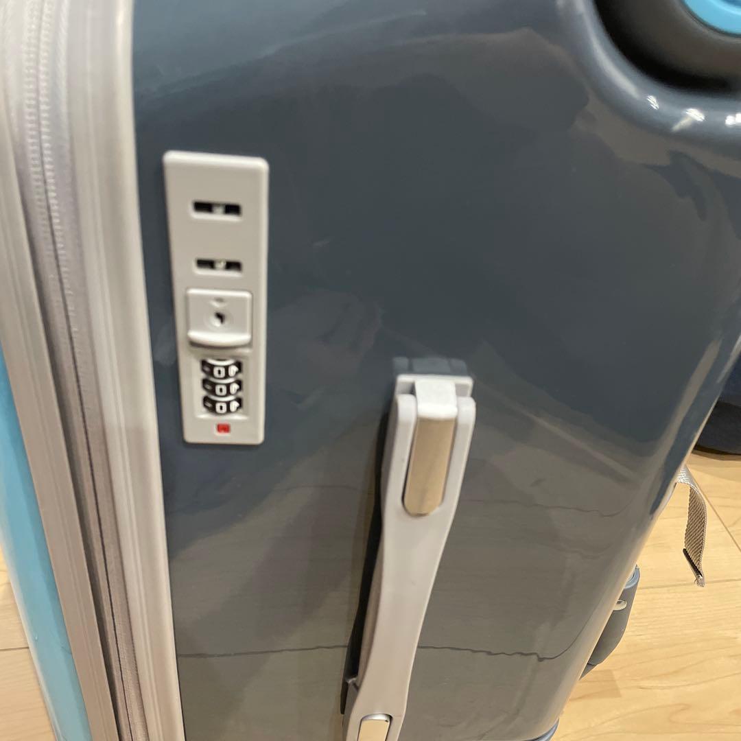 スーツケースとベビーカーの 2-in-1