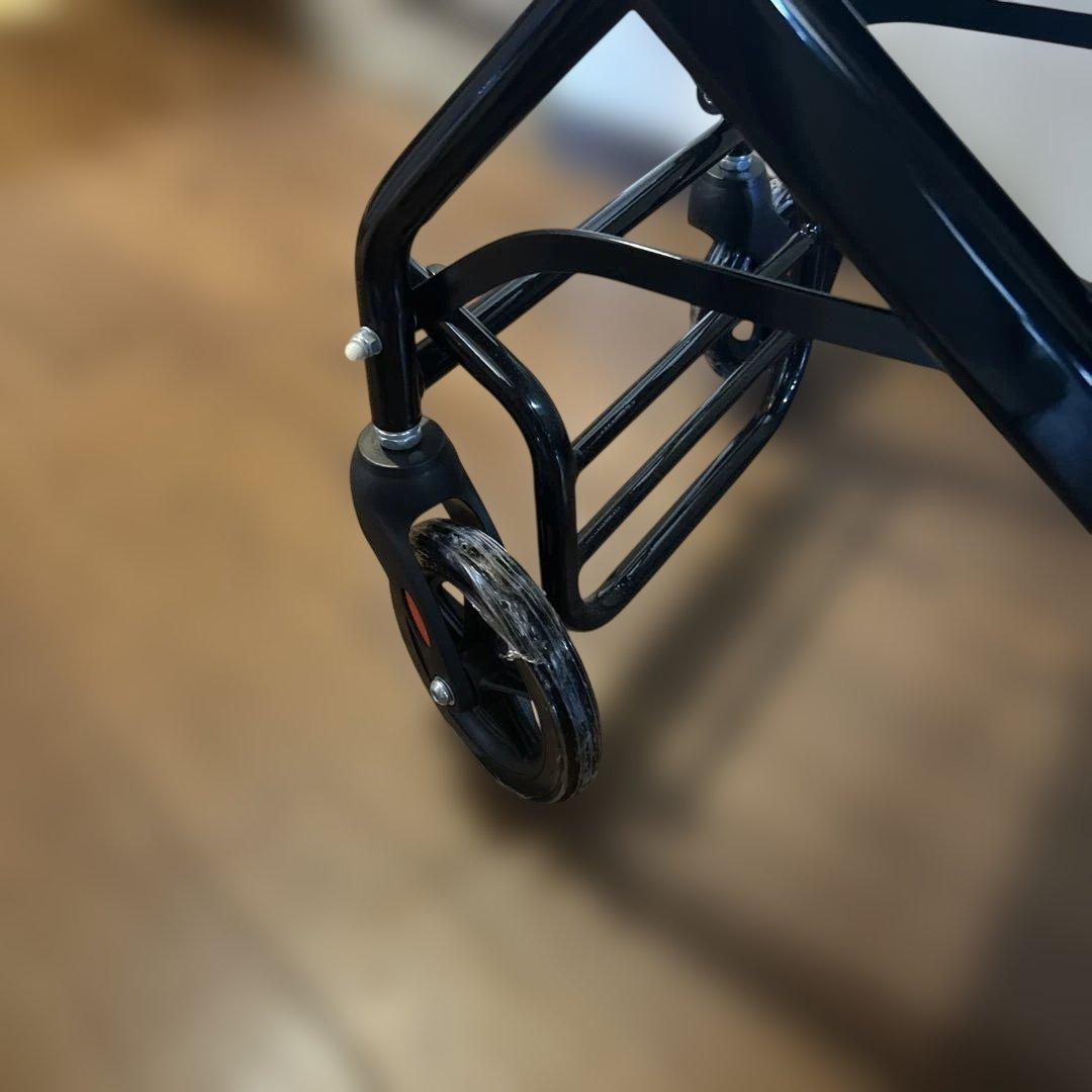 介護用品　折りたたみ車椅子　杖セット