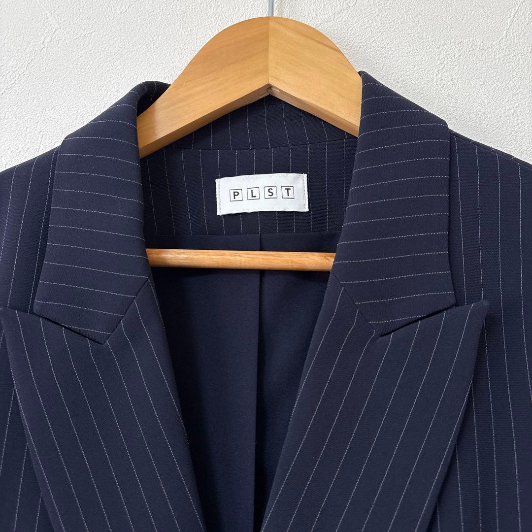 PLST トリアセブレンド　パンツスーツ　ネイビー