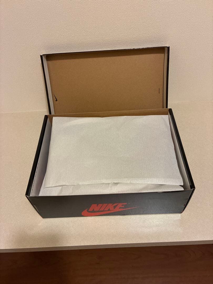 JORDAN 1 HIGH '85 BRED 黒赤 スニーカー パテントブレッド