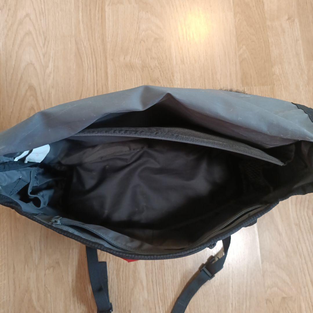 Timbuk2 メッセンジャーバッグ ブラック S