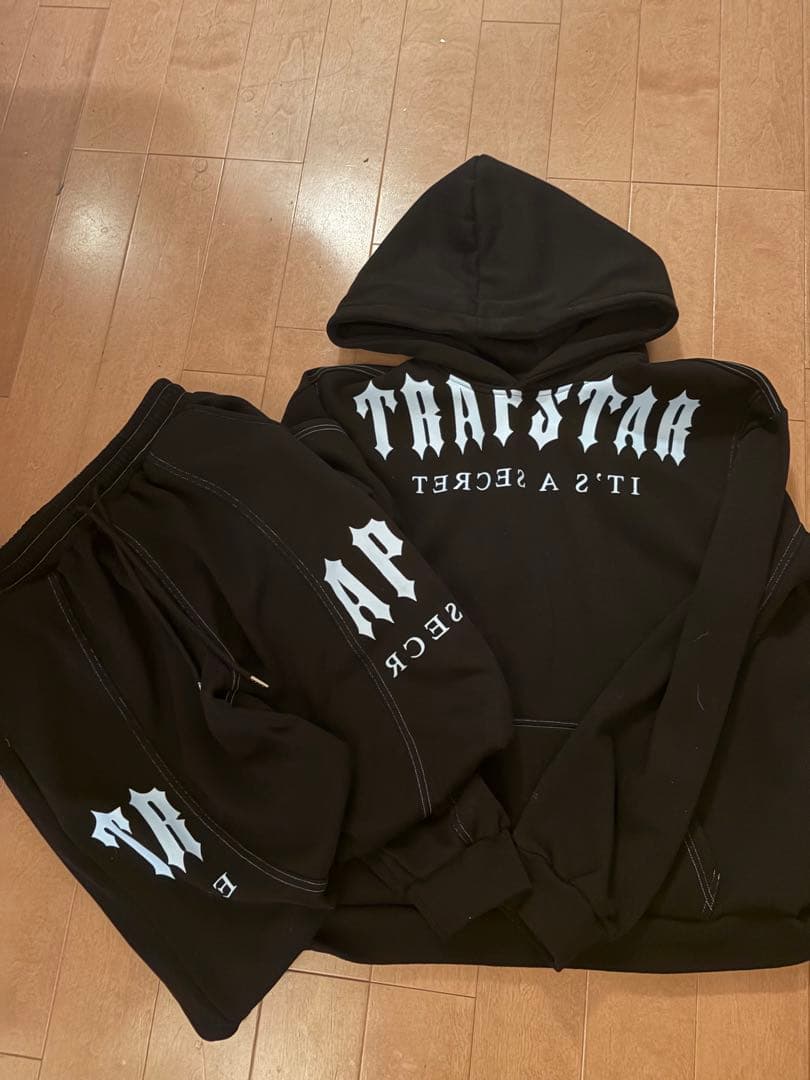trapstarフーデッドトラックスーツ　セットアップ