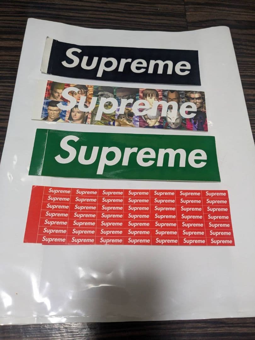 おまけ付きp(^^)q Supreme ボックスロゴステッカー１２０枚