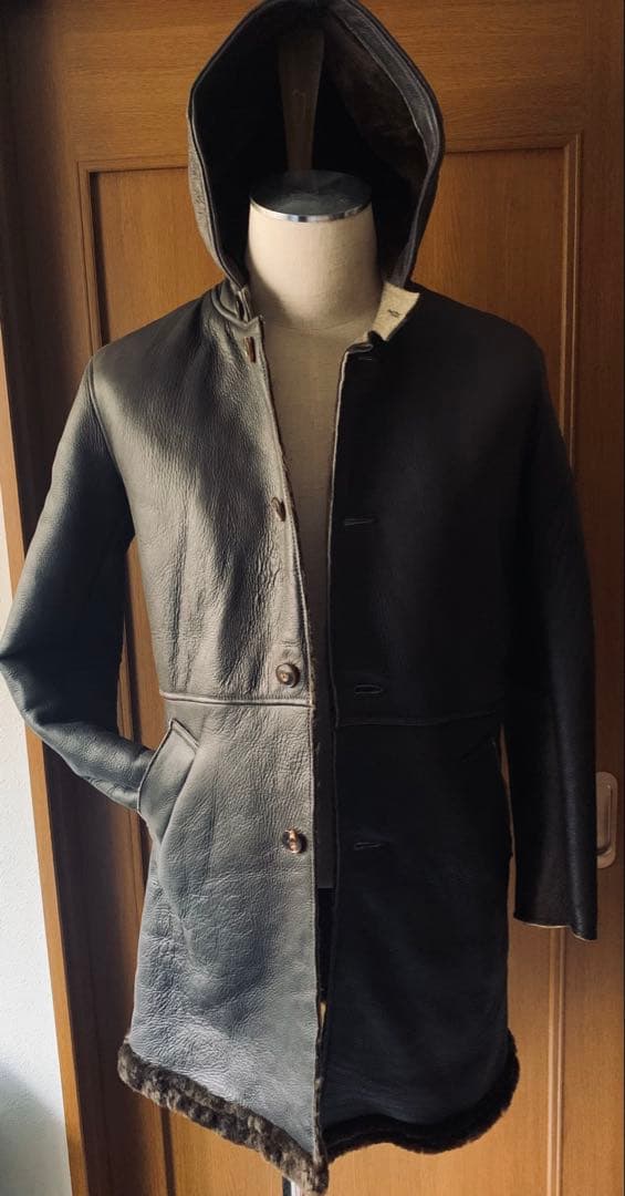 D’AMICO bologna. 革名人が生むモードなムートンコート