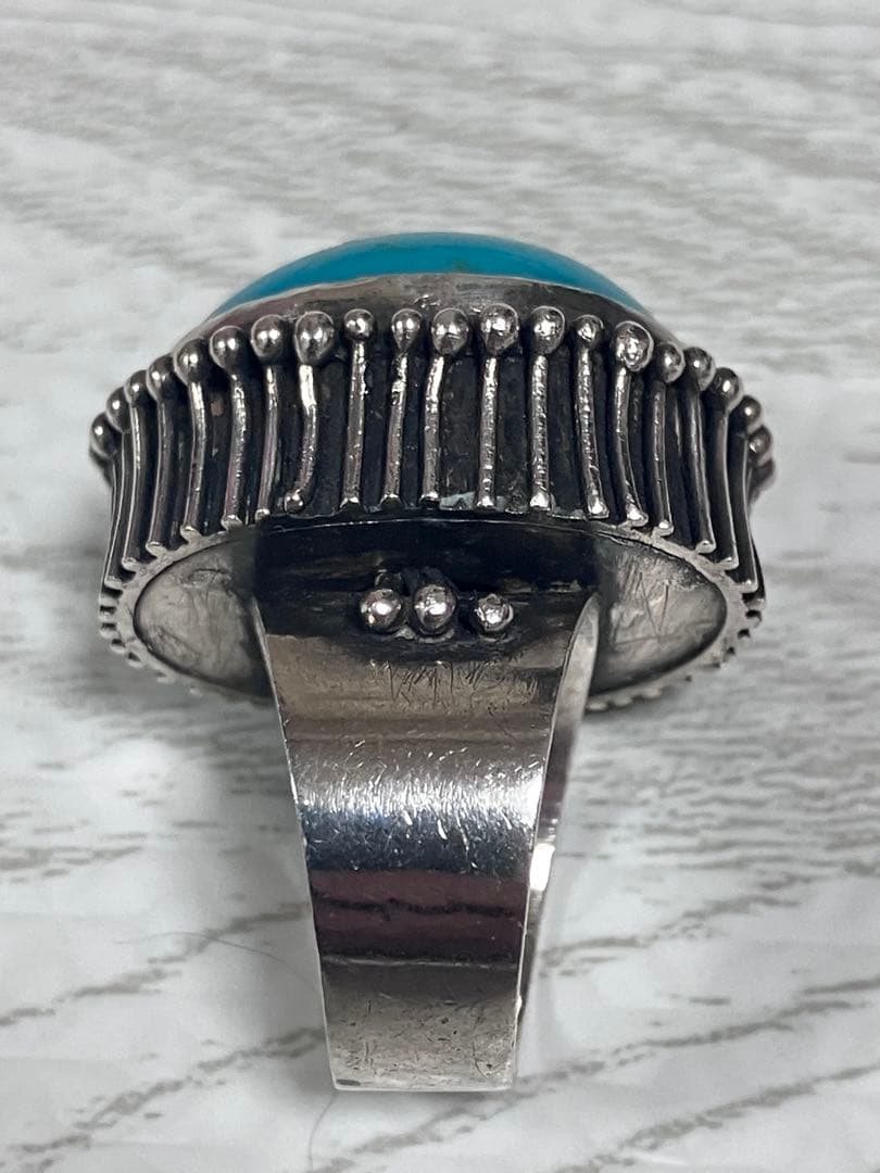 SILVER ターコイズ 。リング.(昭和)SILVER 刻印。ずっしり重い。