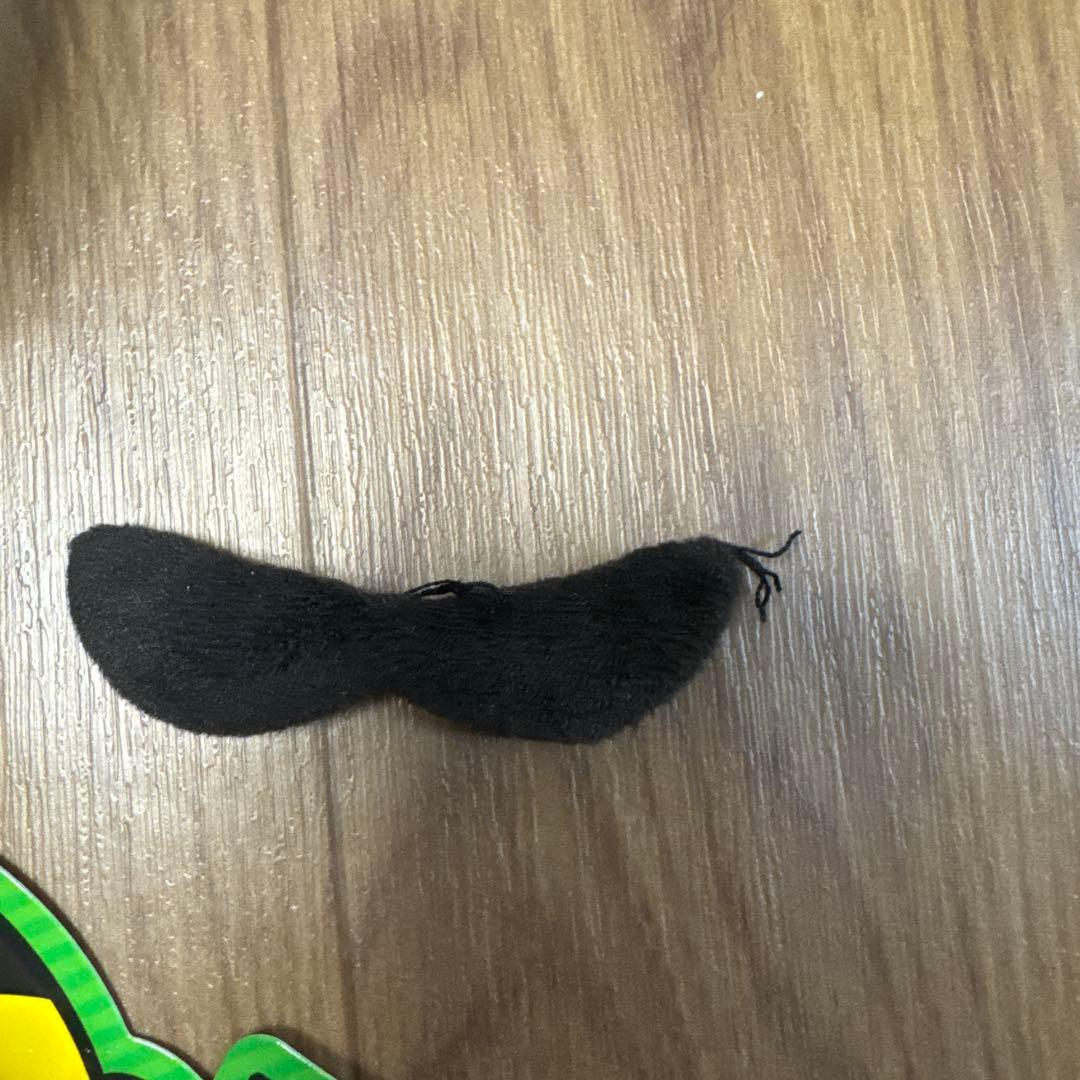 マリオ風ピカチュウぬいぐるみ 約30cm 髭が取れてます