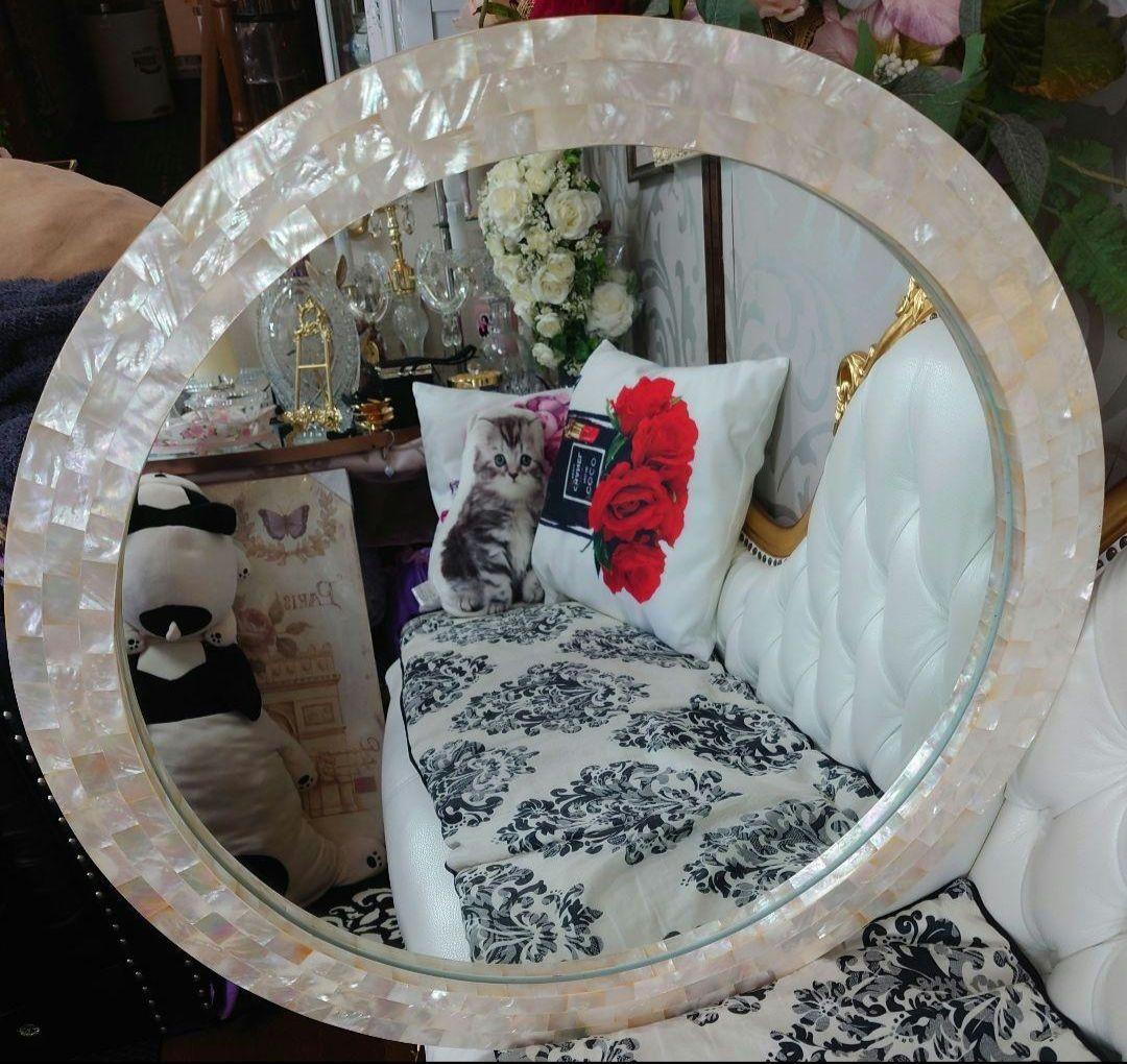 壁掛けミラー　シェル