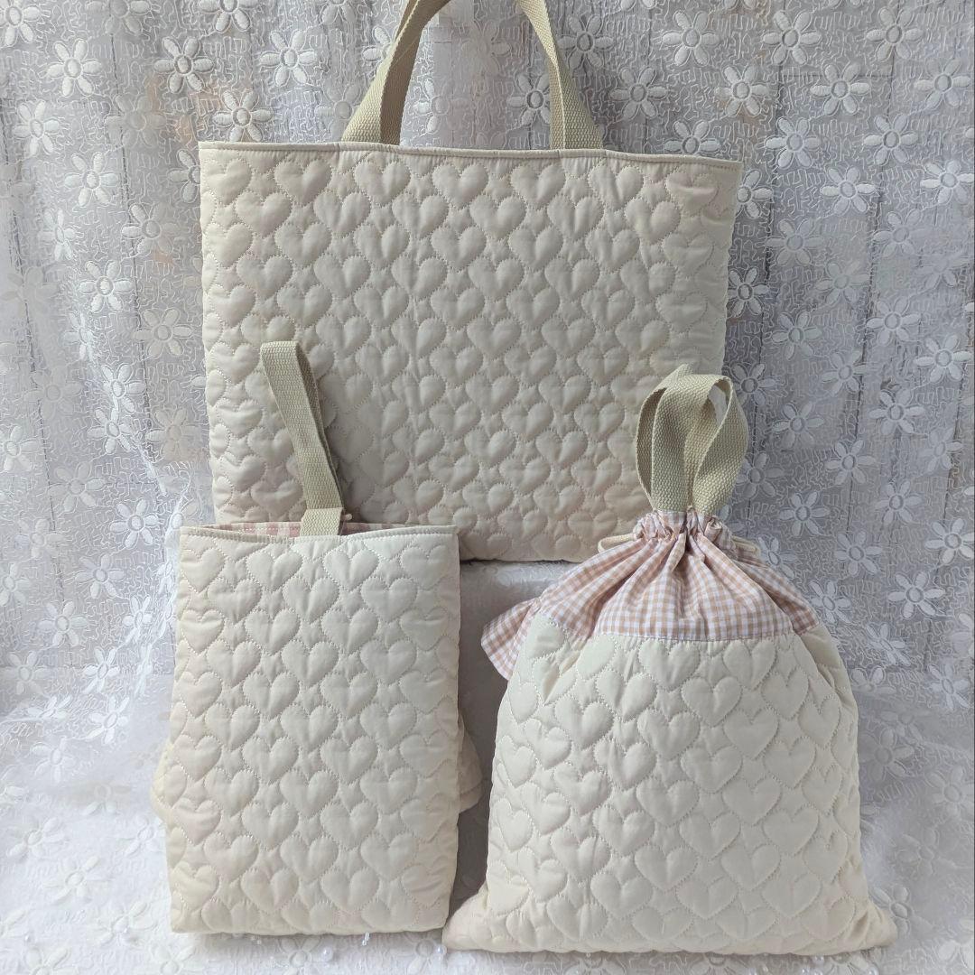 入園入学3点セット　手提げ　上履き袋　お着替え袋　うさぎ　刺繍リボン