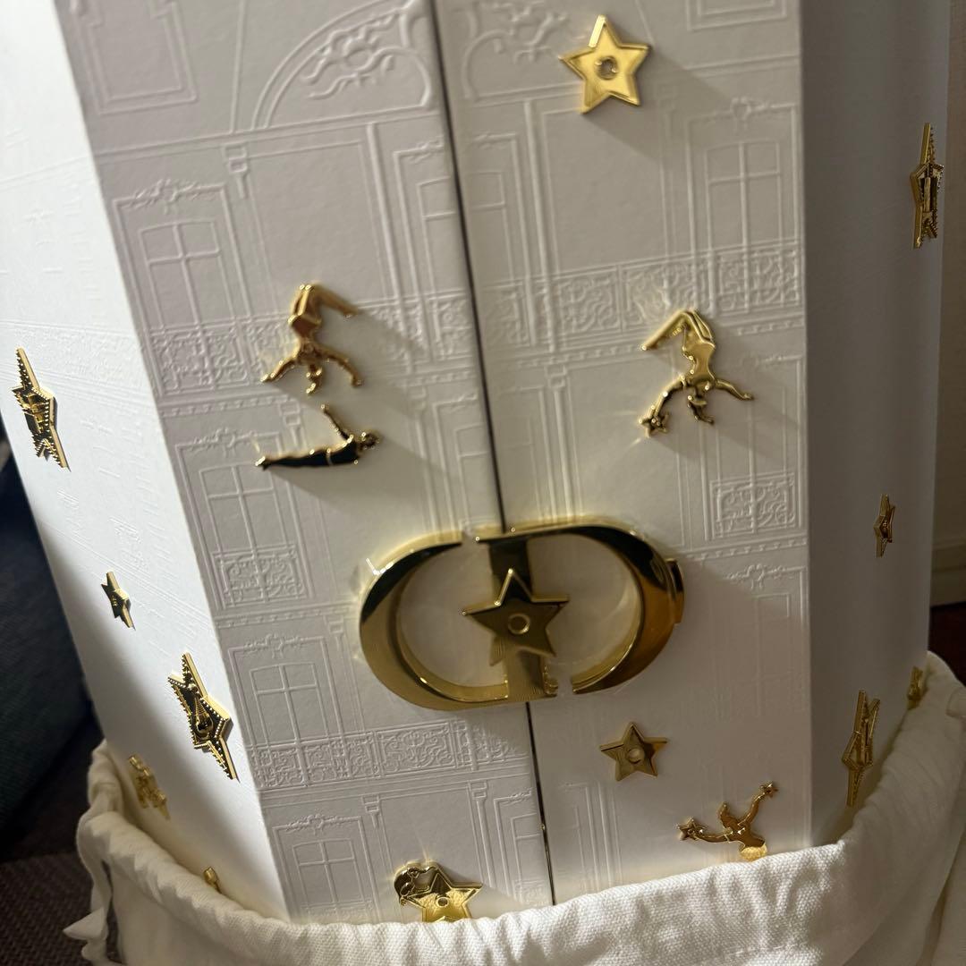 Dior アドベントカレンダー 2025