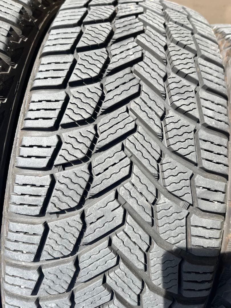 ５*ん様 MICHELIN X-ICE  205/55 R16 スタッド