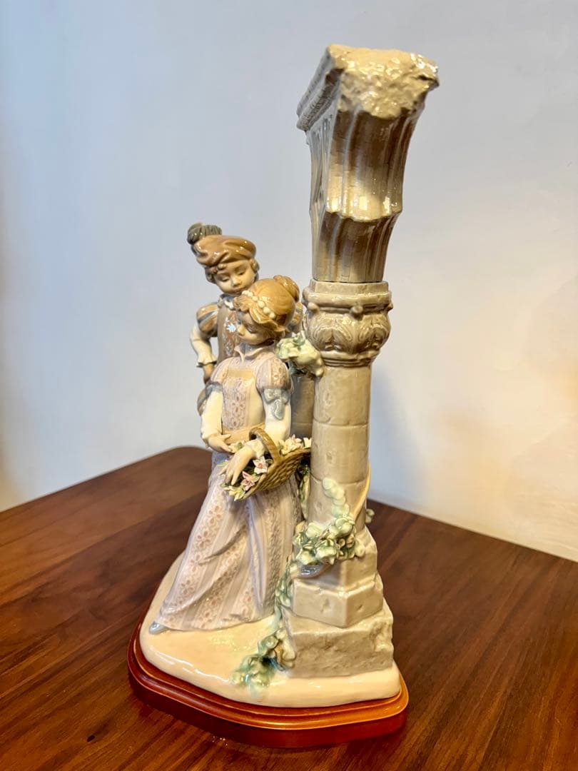 s*様 【大型希少美術品】　極レア　LLADRO リヤドロ　中世の求愛