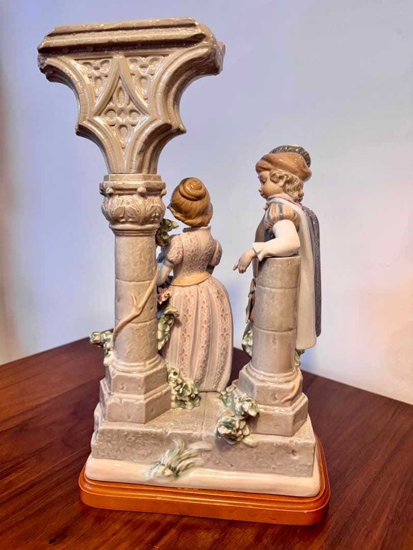 s*様 【大型希少美術品】　極レア　LLADRO リヤドロ　中世の求愛