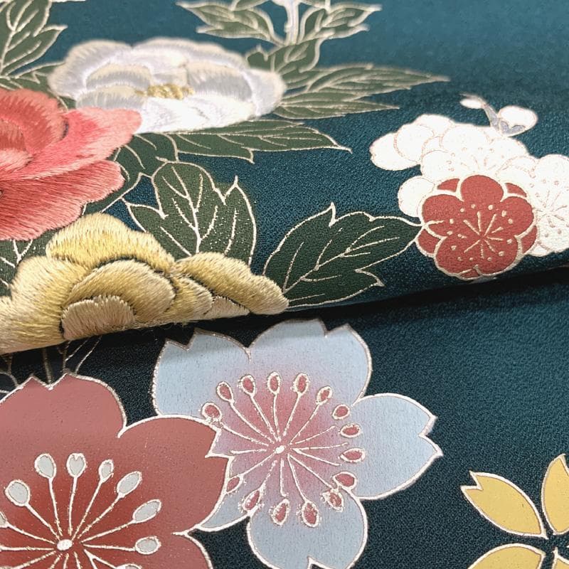 509z27〇振袖 金彩 刺繍 桜 菊 梅 牡丹 緑〇美品 成人式 結婚式