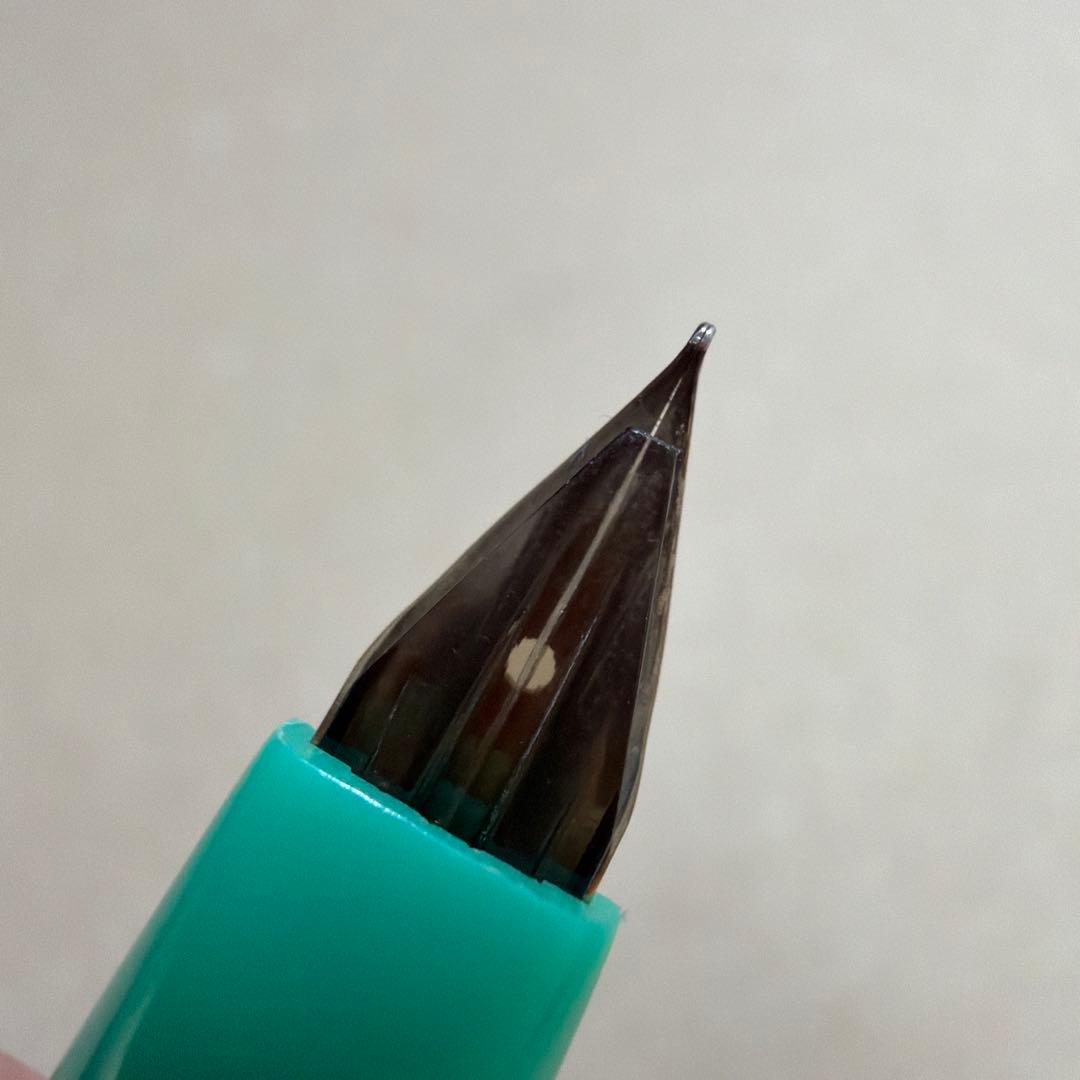 新品 廃盤 PLATINUM プラチナ 万年筆 ショート 14k 細字 いちご