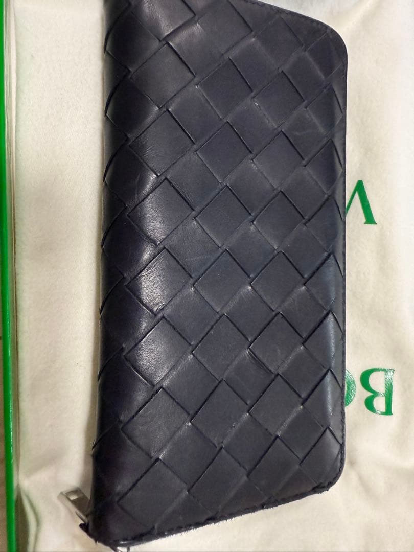 BOTTEGA VENETA（ボッテガ・ヴェネタ）　長財布　ネイビー