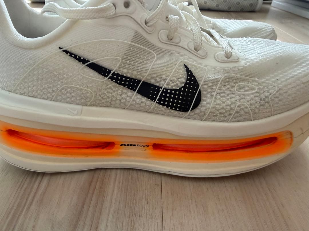 <走行10km> NIKE ボメロプレミアム　25.5