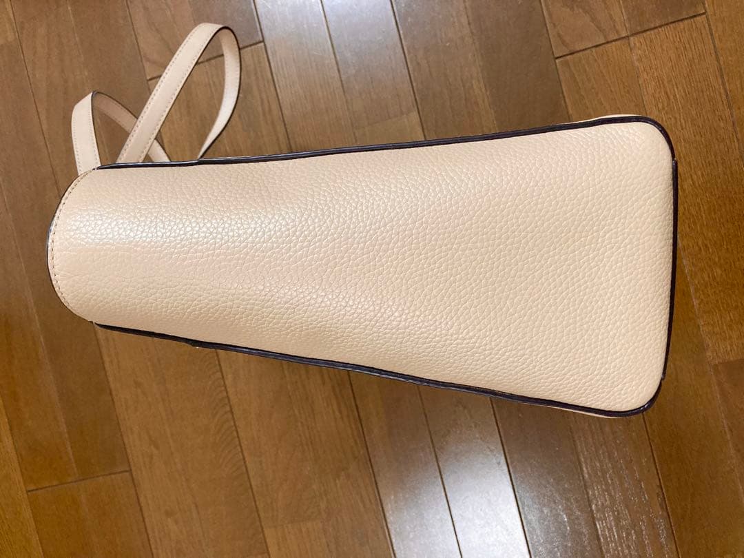 未使用MICHAEL KORS バッグ　収納充実　ベージュ系　収納袋付