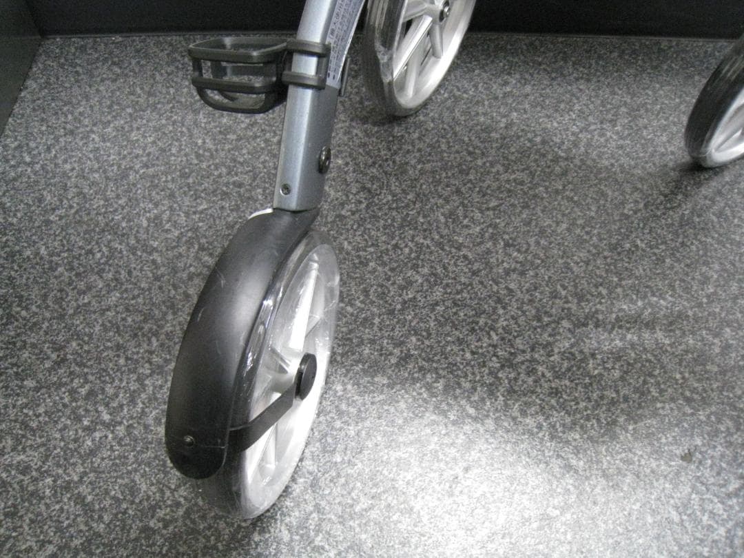 トラストケアウォーカー レッツフライ 歩行車 シルバーカー 竹虎