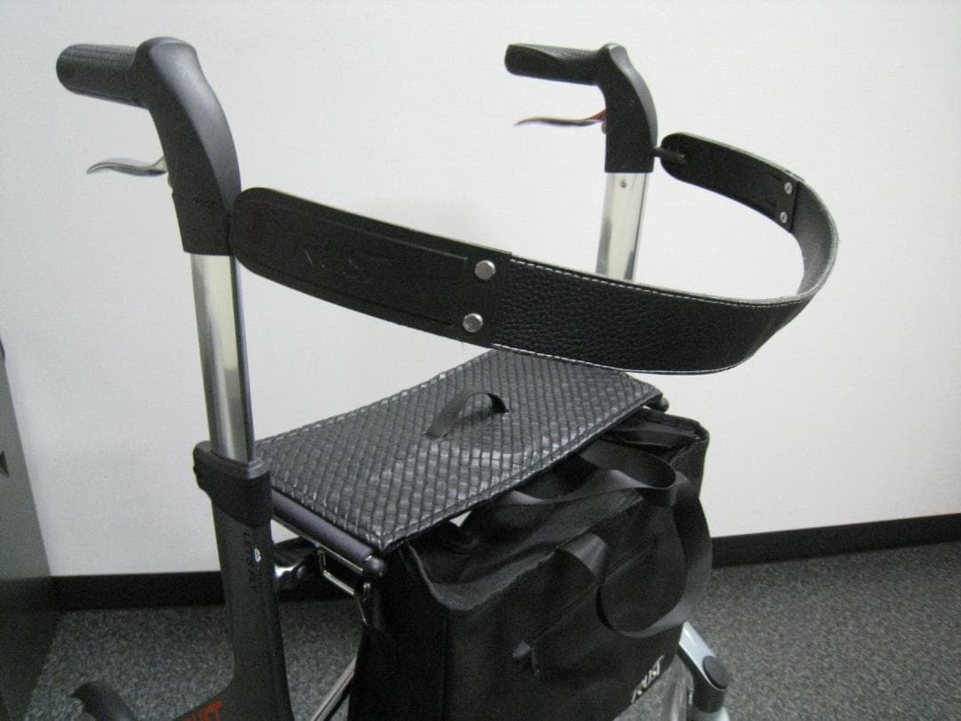 トラストケアウォーカー レッツフライ 歩行車 シルバーカー 竹虎