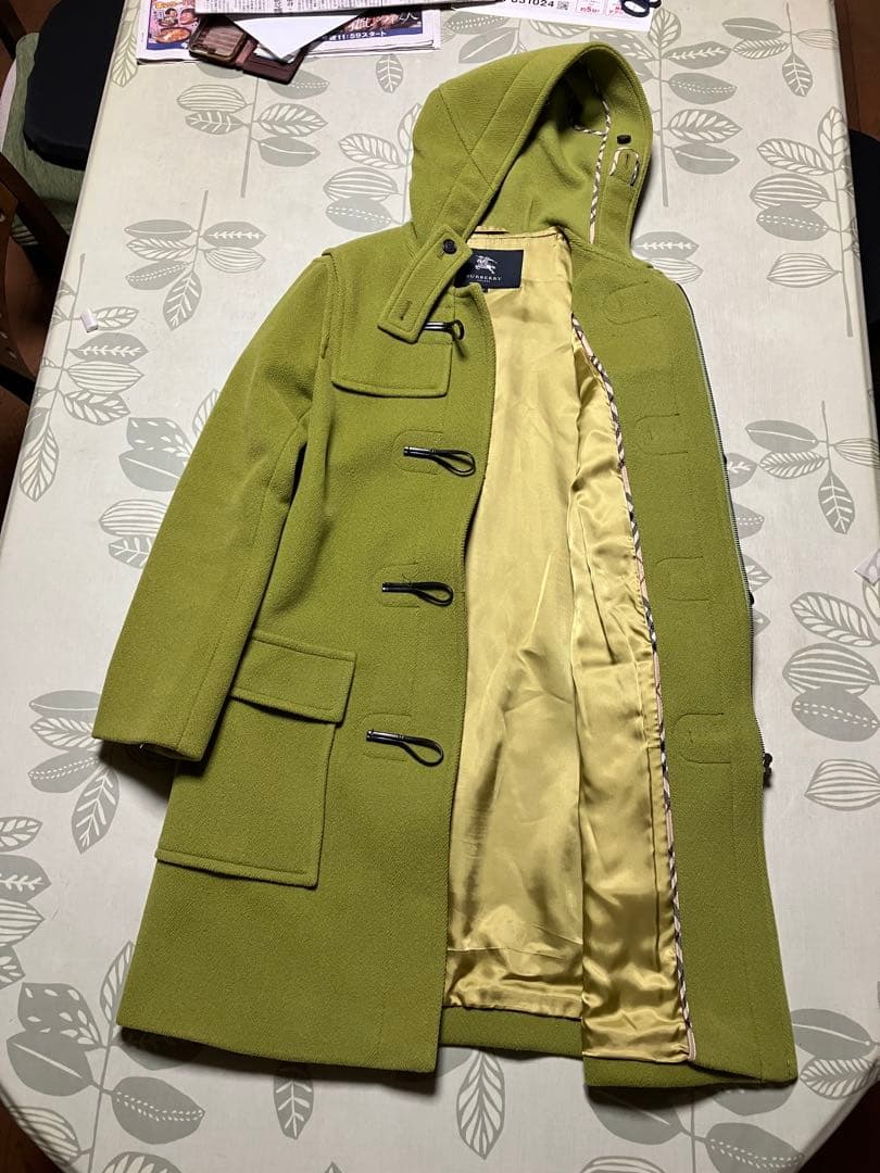 Burberry ダッフルコート 若草色 ウール　フード付き　Size40