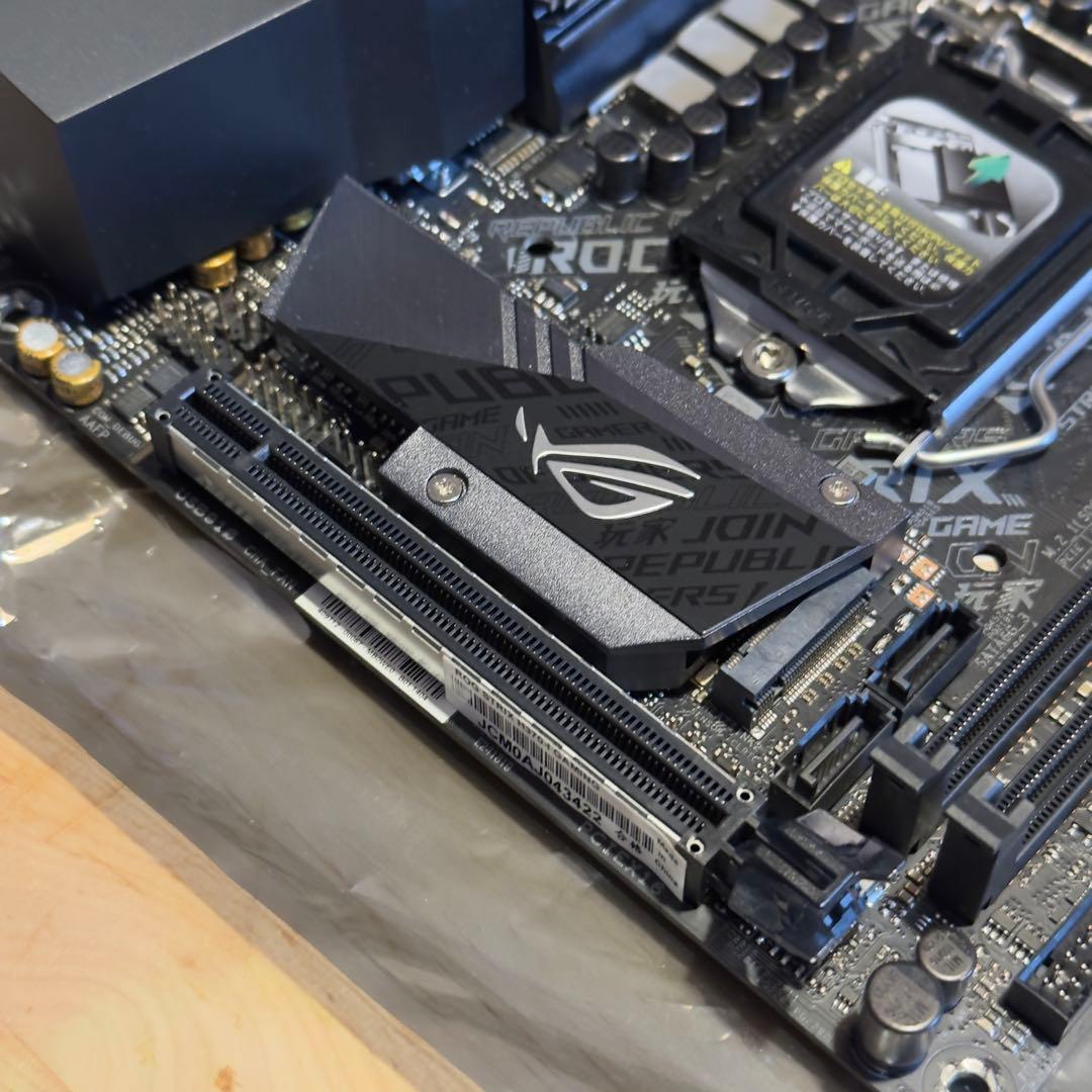 ASUS ROG STRIX H370-I GAMING マザーボード