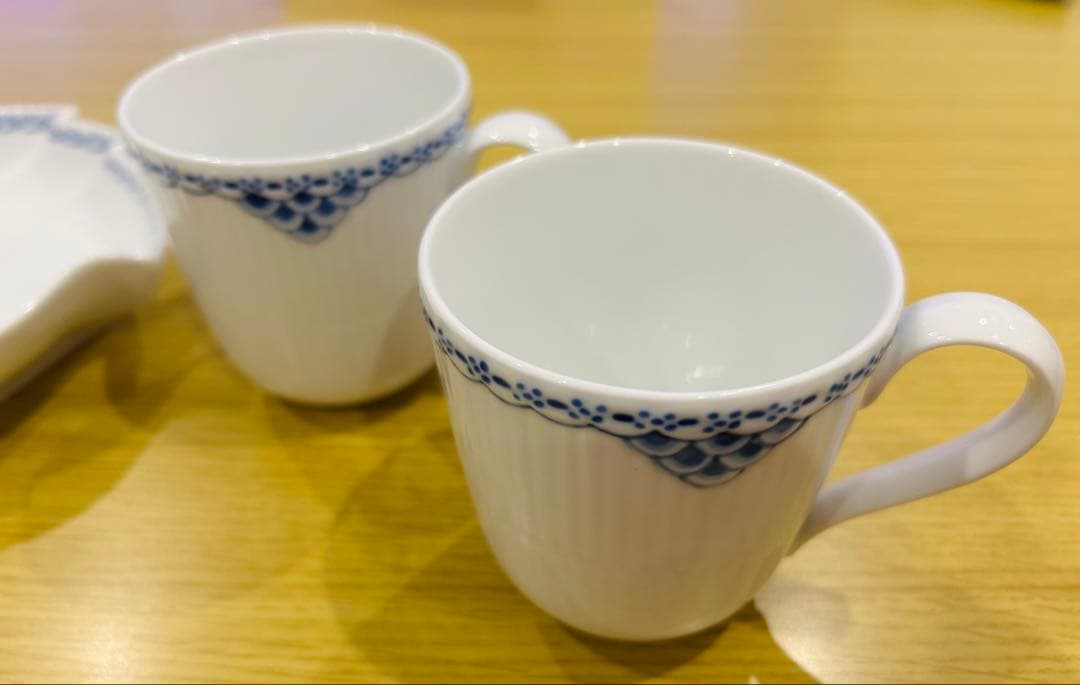 ロイヤルコペンハーゲン プリンセス ぺマグカップ & リーフディッシュ セット